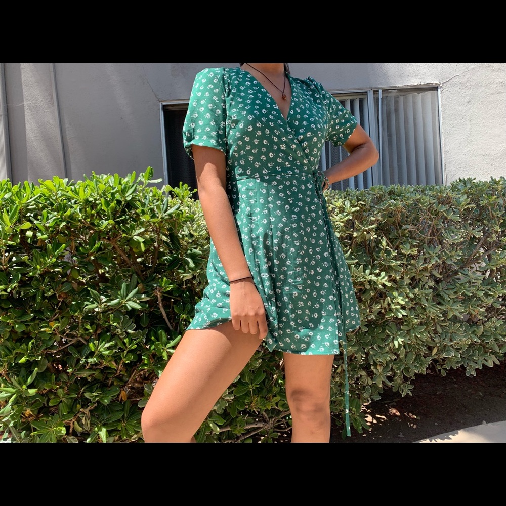BRAND NEW SUMMER DRESS